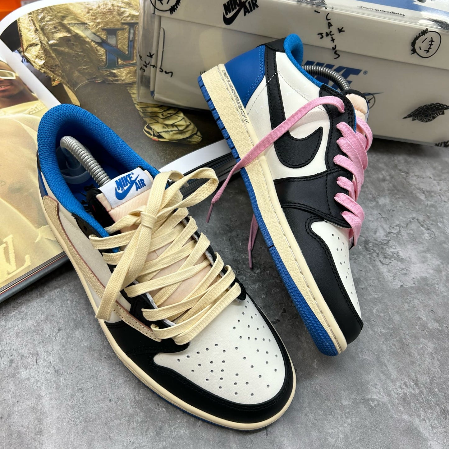 Nke Travis Scott