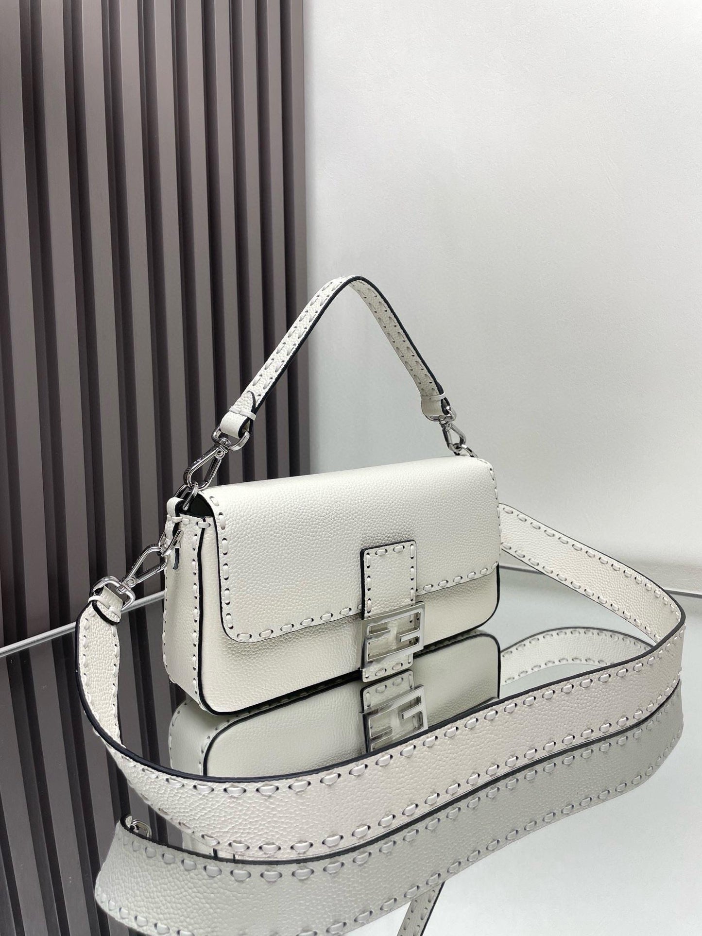 Fen Ladies bag