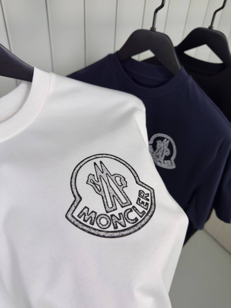 Mncler T