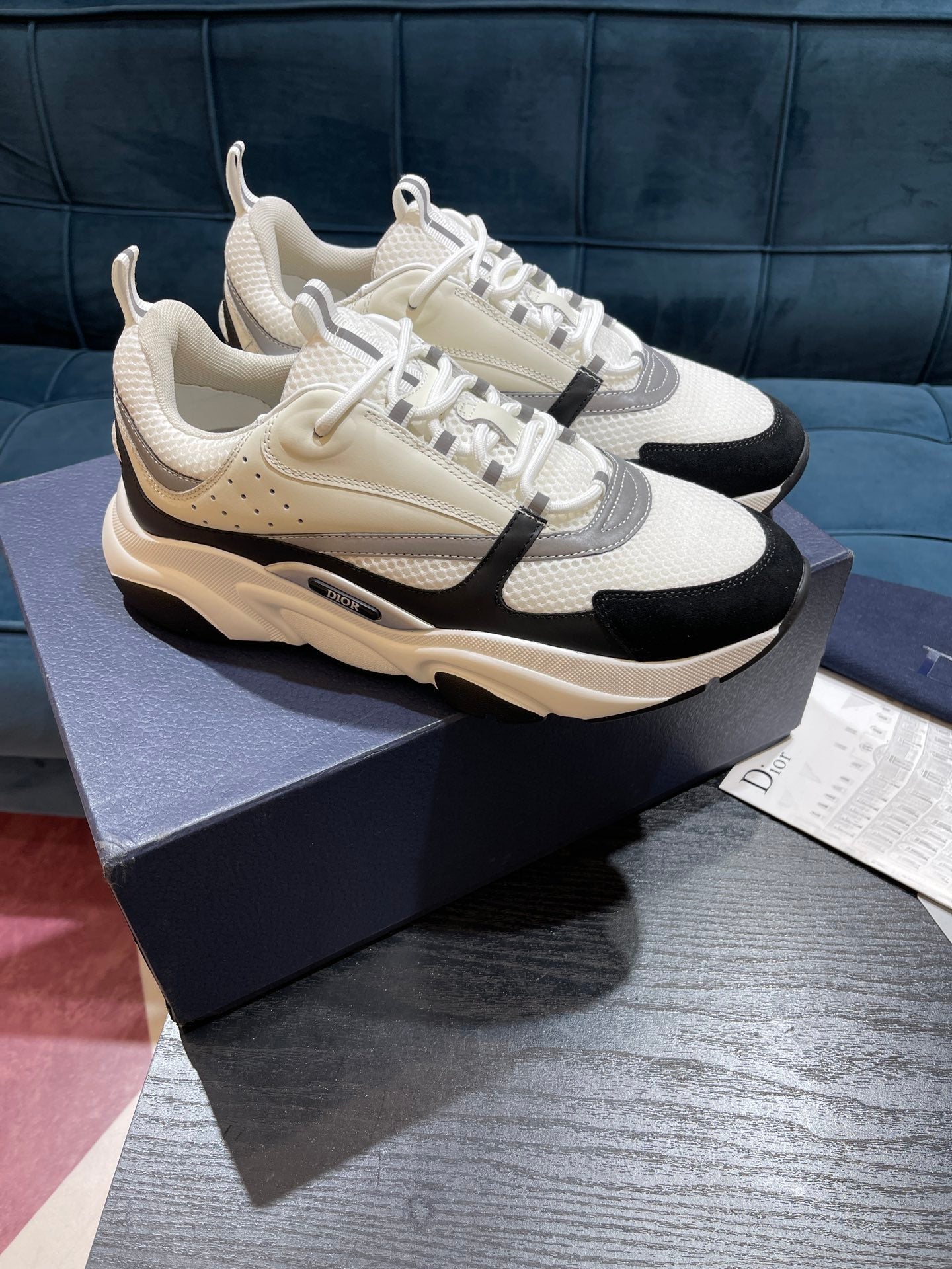 B22 (Various Colours) (Pre order)