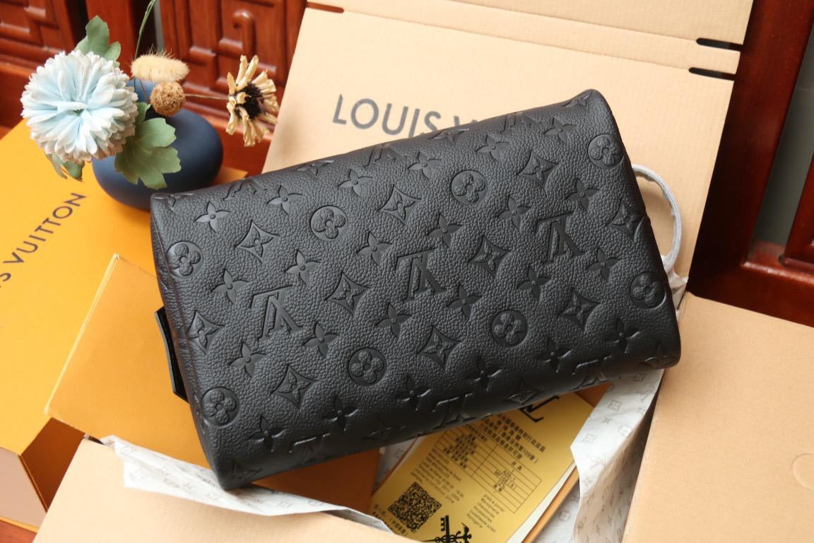 LV Washbag