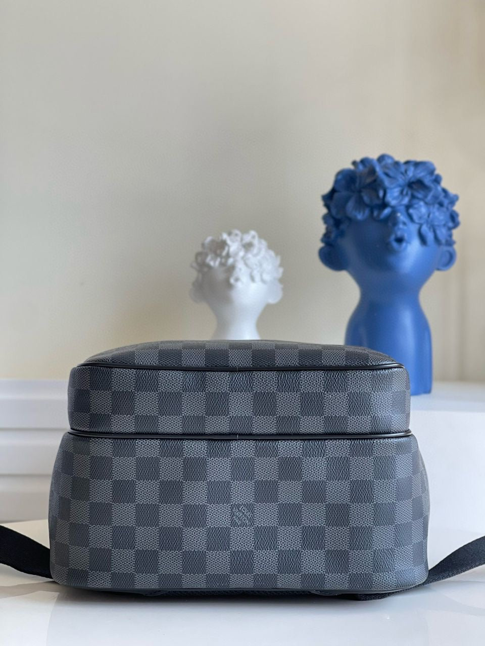 LV Rucksack pre order