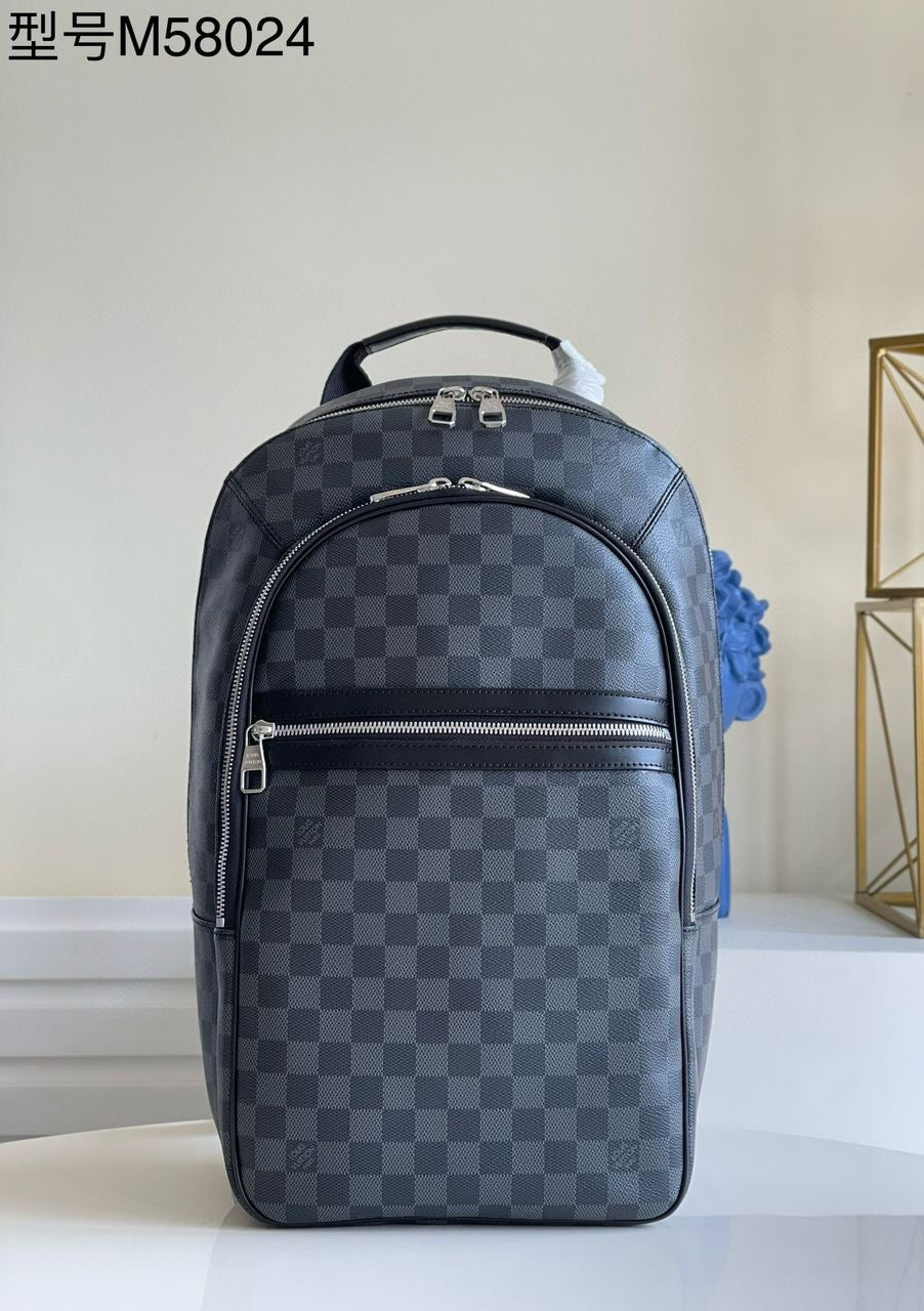 LV Rucksack pre order