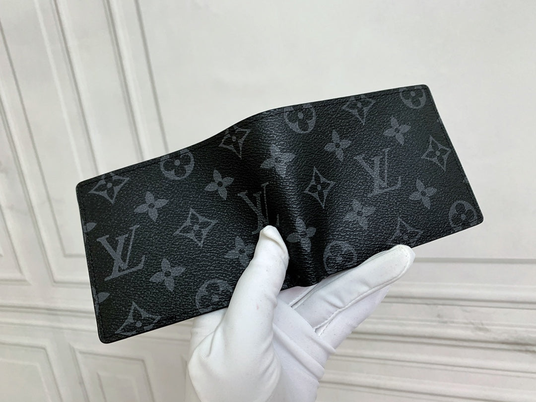 LV Wallets (Various Patterns)