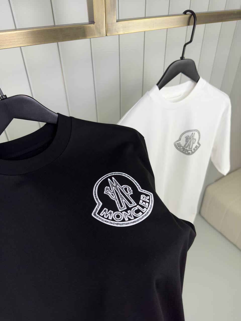 Mncler T