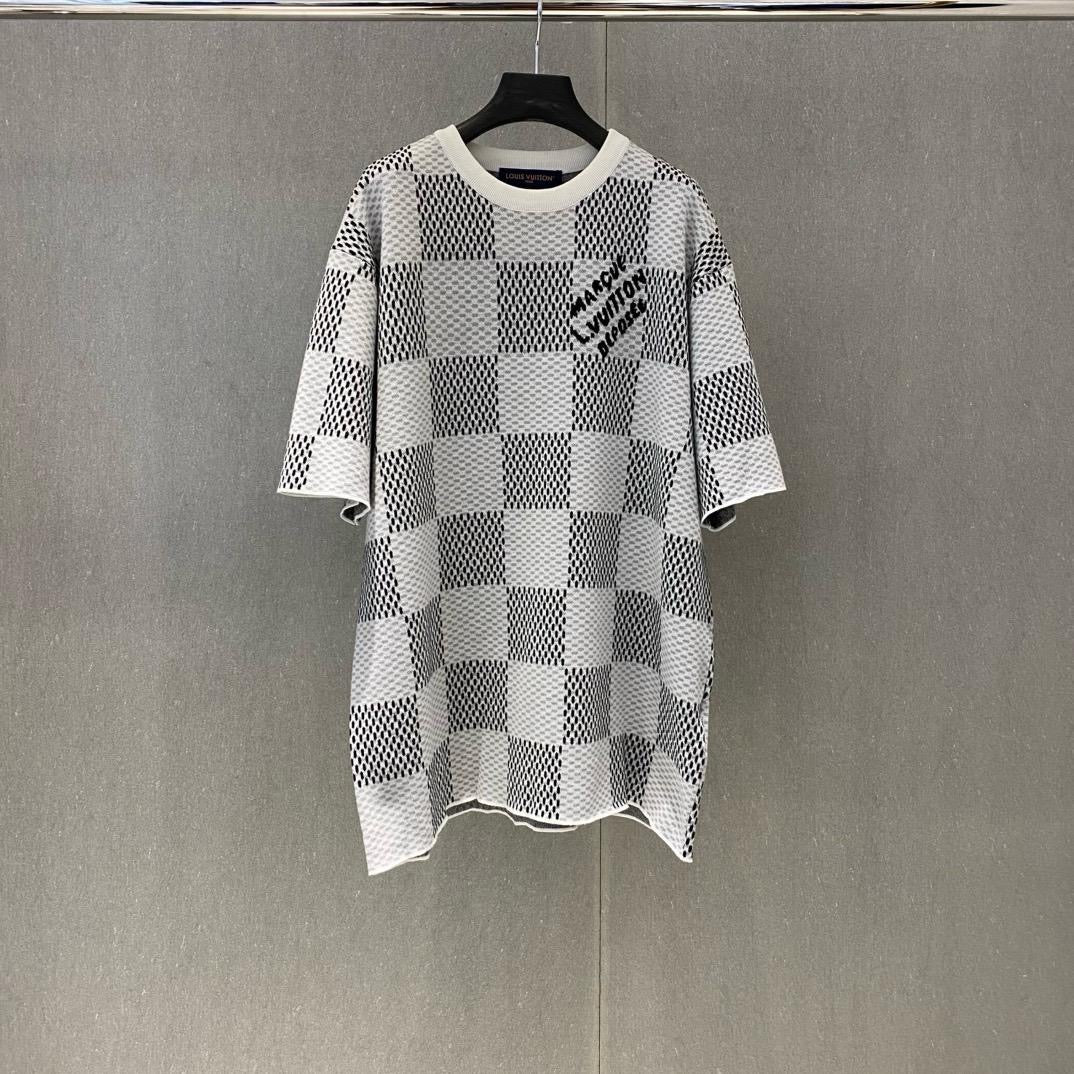 LV Men’s T-shirt (Various Colours)