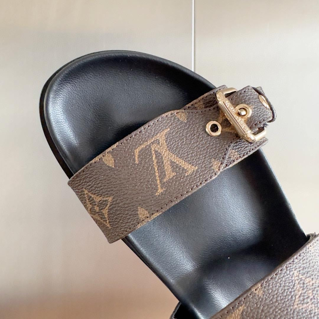 Lv women’s slides