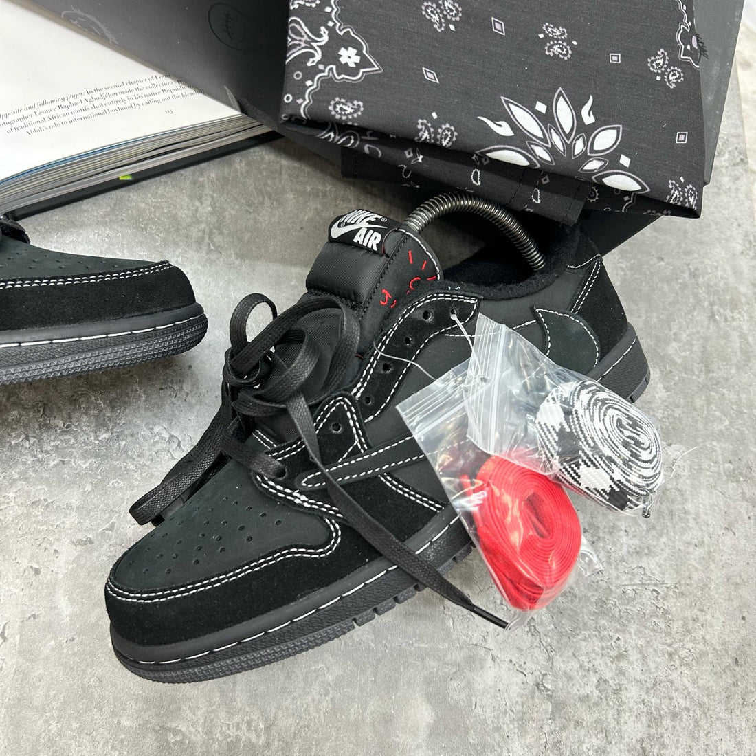 Nke Travis Scott