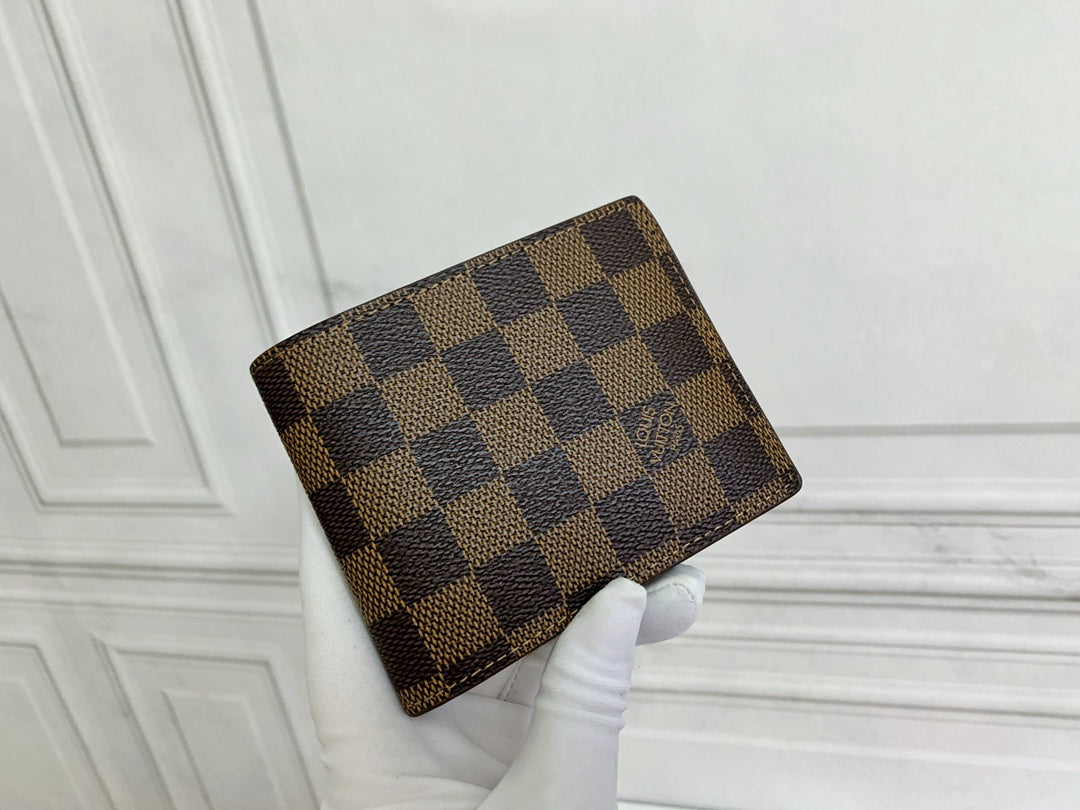 LV Wallets (Various Patterns)