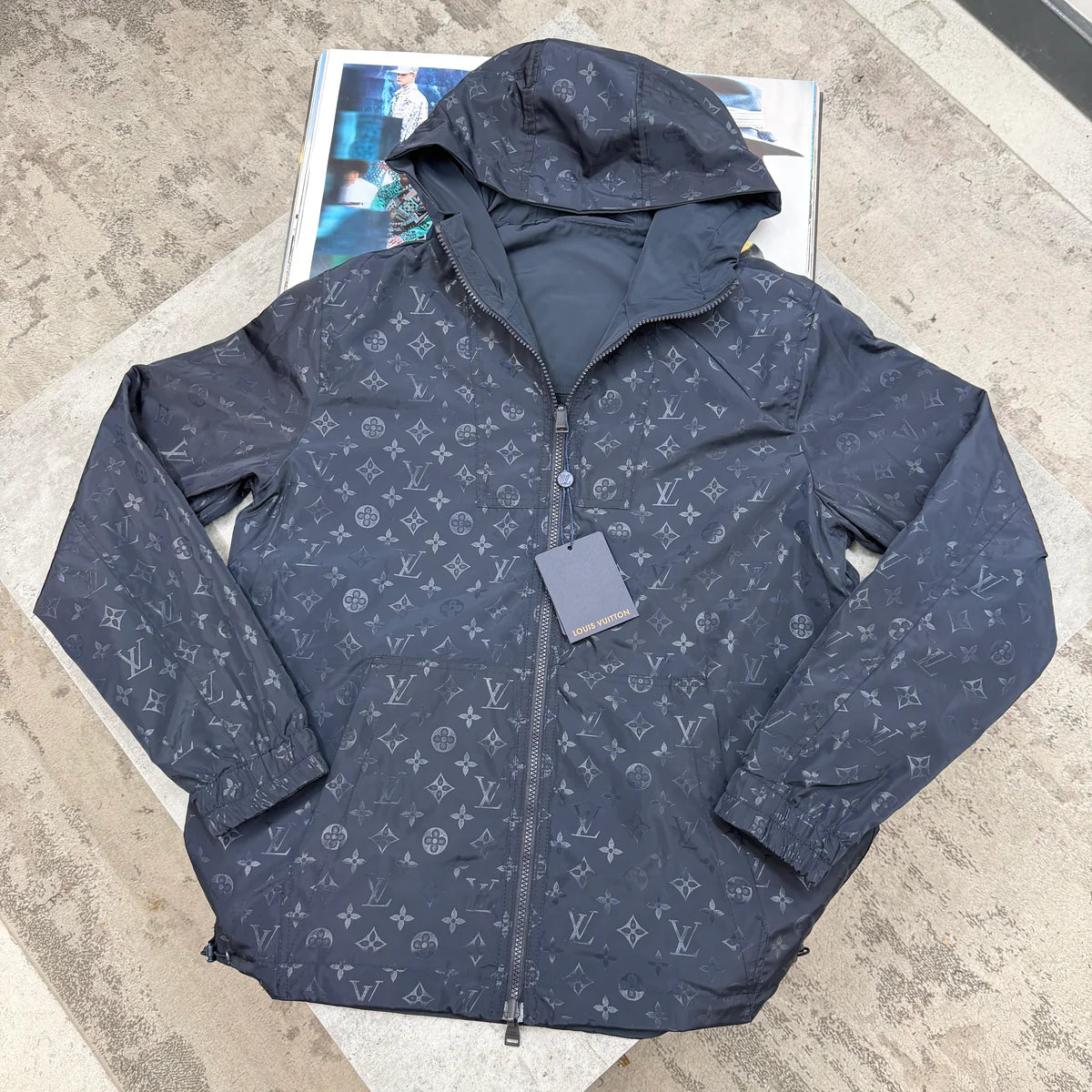 LV Reversible Windbreaker