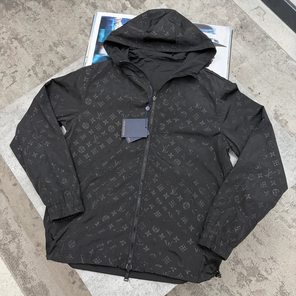 LV Reversible Windbreaker